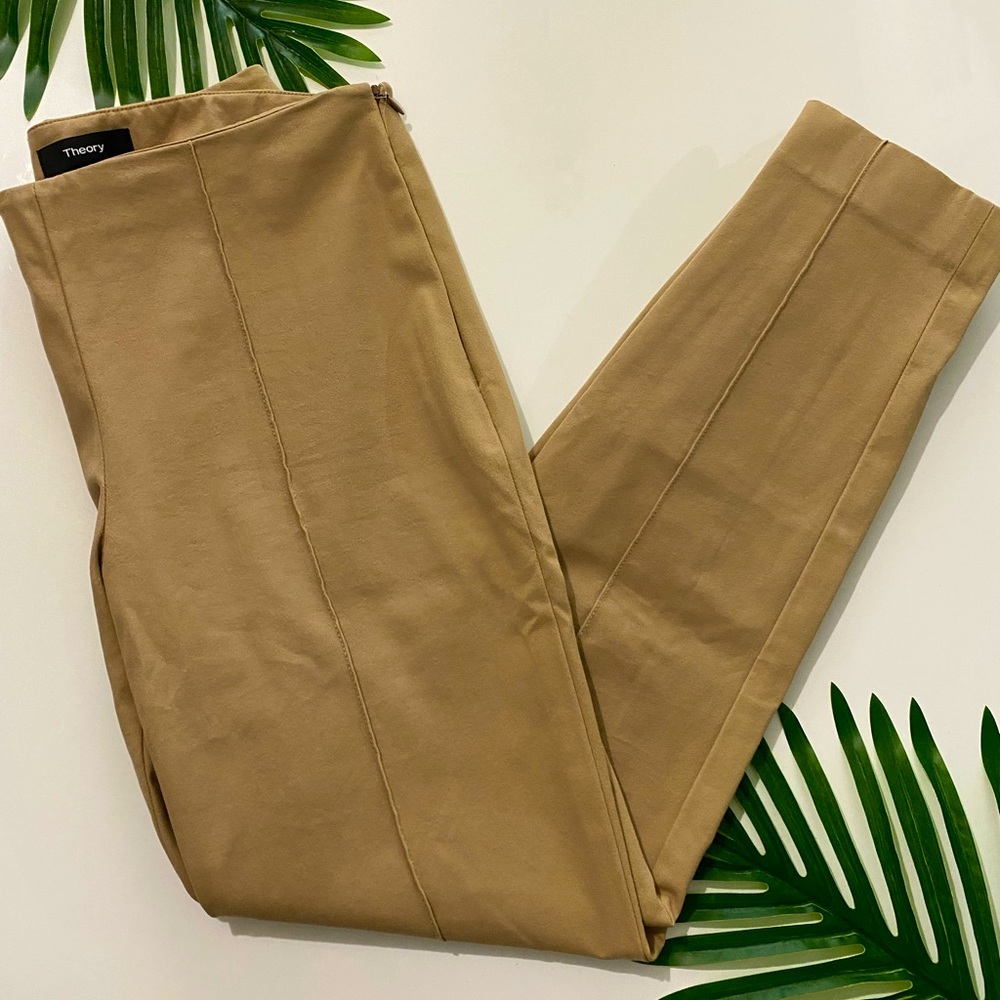 Theory Size 0 Beige/Tan Skinny Pants